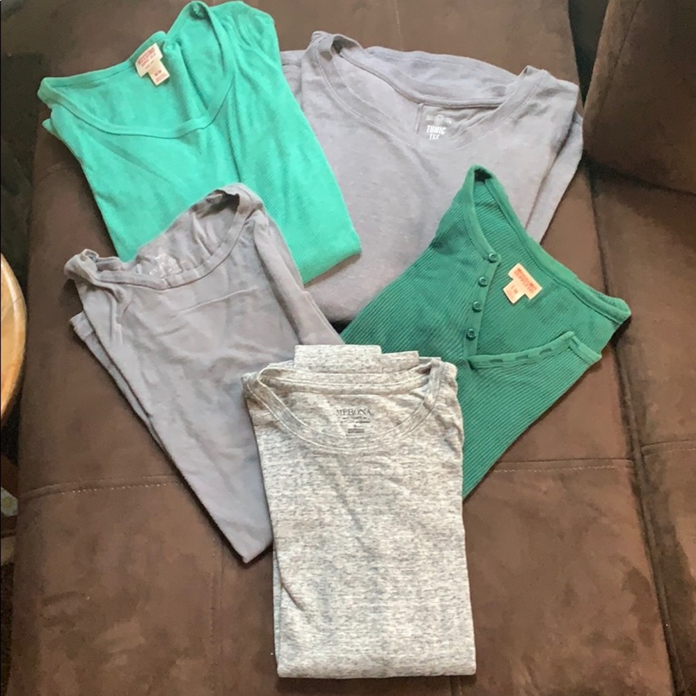 Long sleeve T-shirt bundle